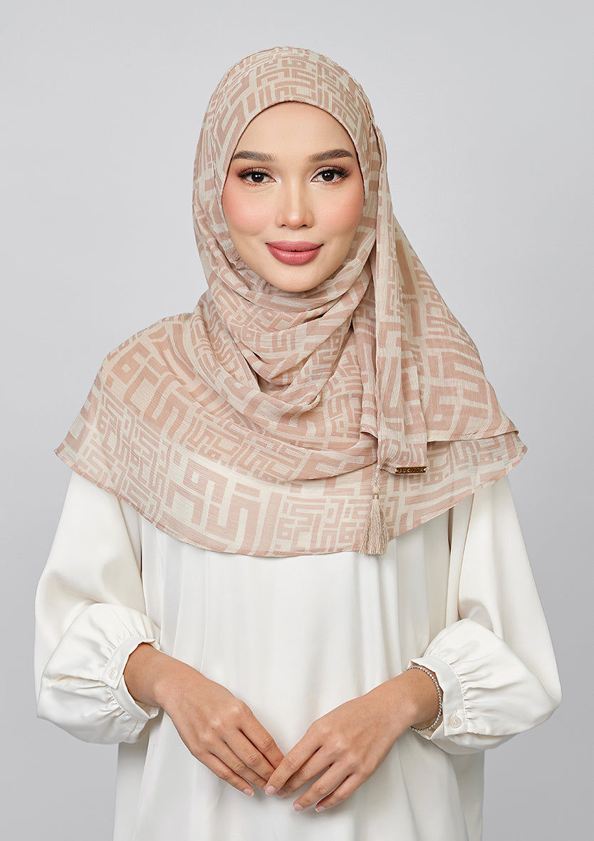 Monogram Sand